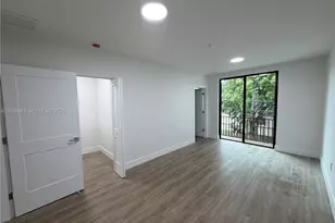 6480 NE 1st Ave, Miami, FL 33150 - Photo 17