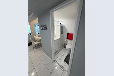 5401 Collins Ave #826, Miami Beach, FL 33140 - Photo 33
