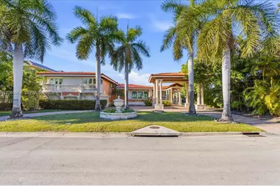1249 Biscaya Dr #1249, Surfside, FL 33154 - Photo 5