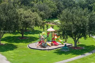 985 Lake Berkley Dr, Kissimmee, FL 34746 - Photo 55