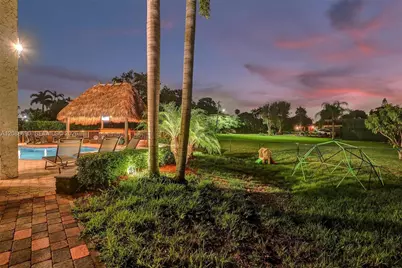12140 SW 3rd St, Plantation, FL 33325 - Photo 103