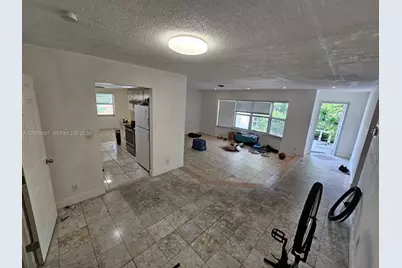 830 SW 50th Ave, Margate, FL 33068 - Photo 9