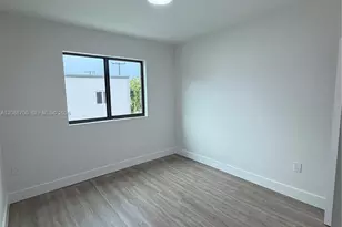 6480 NE 1st Ave, Miami, FL 33150 - Photo 13