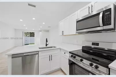 5703 NW 48th Ave #48, Coconut Creek, FL 33073 - Photo 5