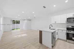 5703 NW 48th Ave, Coconut Creek, FL 33073 - Photo 3