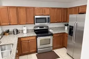 11401 NW 89th St, Doral, FL 33178 - Photo 9