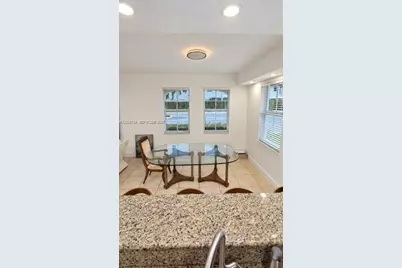 11401 NW 89th St #111, Doral, FL 33178 - Photo 3