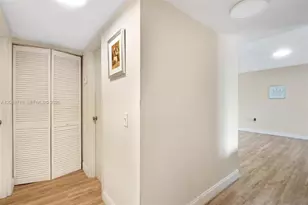 555 NE 123rd St, North Miami, FL 33161 - Photo 39