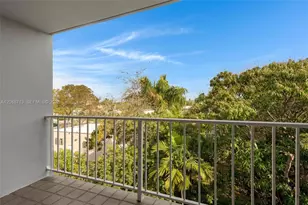 555 NE 123rd St, North Miami, FL 33161 - Photo 31