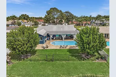 8500 NW 7th St, Pembroke Pines, FL 33024 - Photo 45