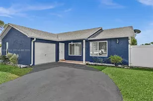 8500 NW 7th St, Pembroke Pines, FL 33024 - Photo 1
