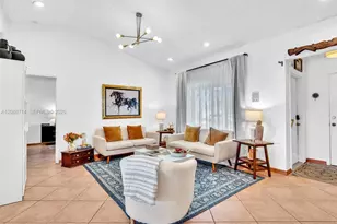 8500 NW 7th St, Pembroke Pines, FL 33024 - Photo 7