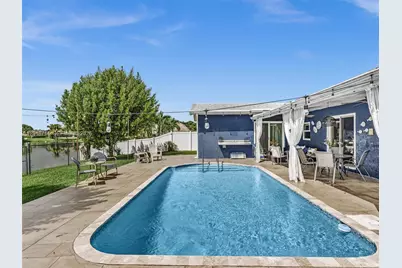 8500 NW 7th St, Pembroke Pines, FL 33024 - Photo 23