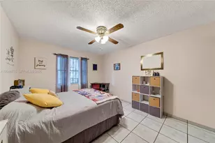 305 W 68th St, Hialeah, FL 33014 - Photo 31