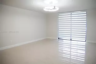 8635 NW 8th St, Miami, FL 33126 - Photo 3