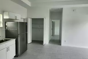 848 E Carpenter St, Lehigh Acres, FL 33974 - Photo 3