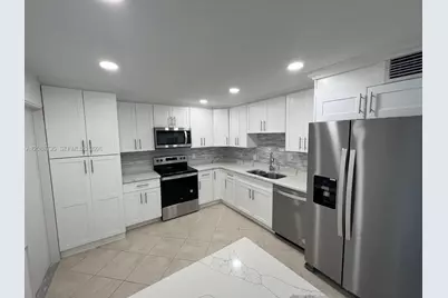 501 SW 11th Pl #410, Boca Raton, FL 33432 - Photo 1