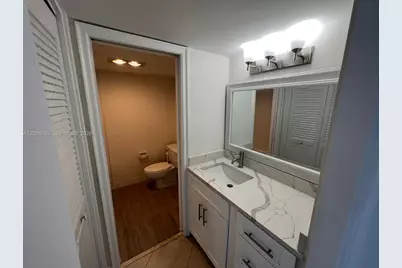 501 SW 11th Pl #410, Boca Raton, FL 33432 - Photo 9