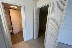 501 SW 11th Pl, Boca Raton, FL 33432 - Photo 11