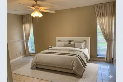 6105 Royal Poinciana Ln, Tamarac, FL 33319 - Photo 11