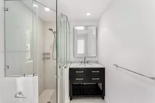 1600 W 24th St, Miami Beach, FL 33140 - Photo 15