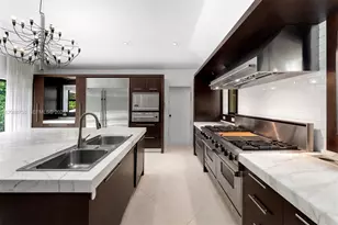 1600 W 24th St, Miami Beach, FL 33140 - Photo 9