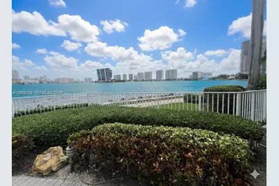 3600 Mystic Pointe Dr #604, Aventura, FL 33180 - Photo 17