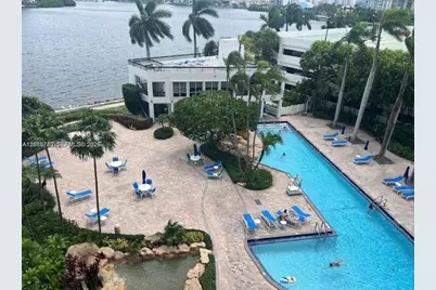 3600 Mystic Pointe Dr #604, Aventura, FL 33180 - Photo 13