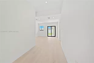 11300 SW 43rd St, Miami, FL 33165 - Photo 5