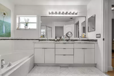 5380 NW 113th Pl, Doral, FL 33178 - Photo 31