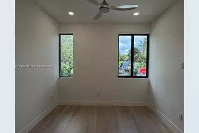 1724 NE 16th Ave, Fort Lauderdale, FL 33305 - Photo 29
