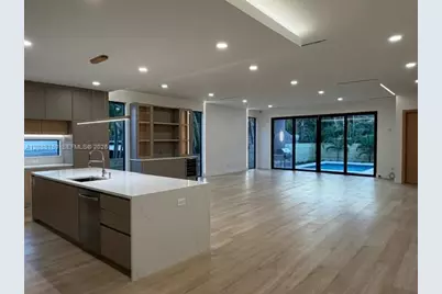 1724 NE 16th Ave, Fort Lauderdale, FL 33305 - Photo 7
