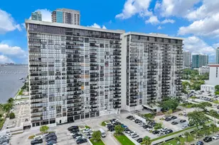 600 NE 36th St, Miami, FL 33137 - Photo 7