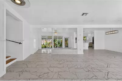 12140 NE Miami Ct, North Miami, FL 33161 - Photo 5
