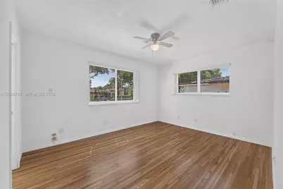 12140 NE Miami Ct, North Miami, FL 33161 - Photo 23