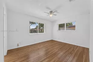 12140 NE Miami Ct, North Miami, FL 33161 - Photo 23