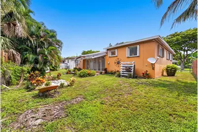12140 NE Miami Ct, North Miami, FL 33161 - Photo 27