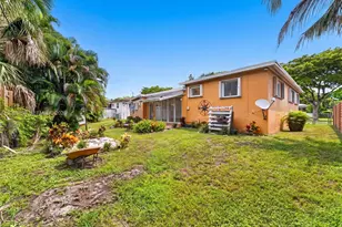 12140 NE Miami Ct, North Miami, FL 33161 - Photo 27