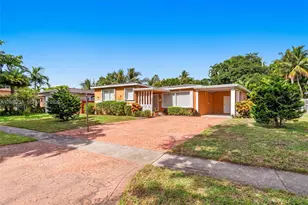 12140 NE Miami Ct, North Miami, FL 33161 - Photo 3