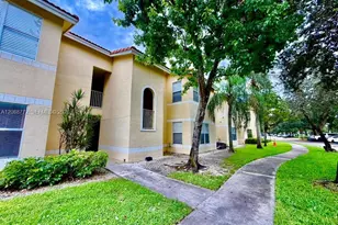 457 Vista Isles Dr, Sunrise, FL 33325 - Photo 3