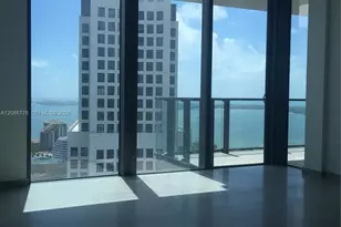68 SE 6th St, Miami, FL 33131 - Photo 5