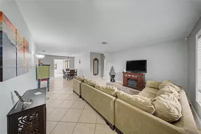 8405 SW 19th St, North Lauderdale, FL 33068 - Photo 3