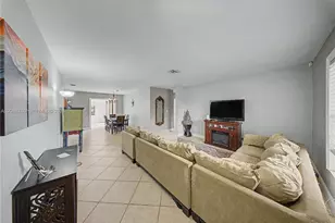 8405 SW 19th St, North Lauderdale, FL 33068 - Photo 3