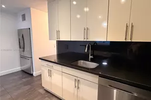 3040 NW 27th St, Miami, FL 33142 - Photo 9
