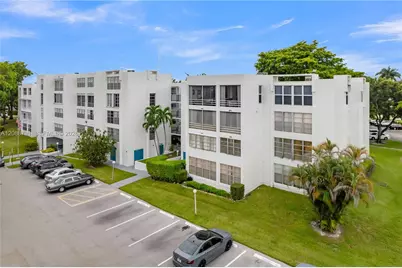 6903 Cypress Rd #D26, Plantation, FL 33317 - Photo 1
