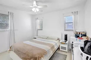 8400 Sunrise Lakes Blvd, Sunrise, FL 33322 - Photo 19