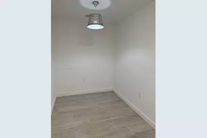 55 SW 9th St #2401, Miami, FL 33130 - Photo 3