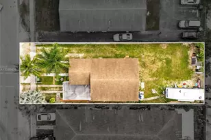 110 NE 9th Ct, Homestead, FL 33030 - Photo 21