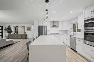 9320 SW 165th St, Palmetto Bay, FL 33157 - Photo 7