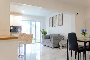 8481 NW 11th St, Pembroke Pines, FL 33024 - Photo 13